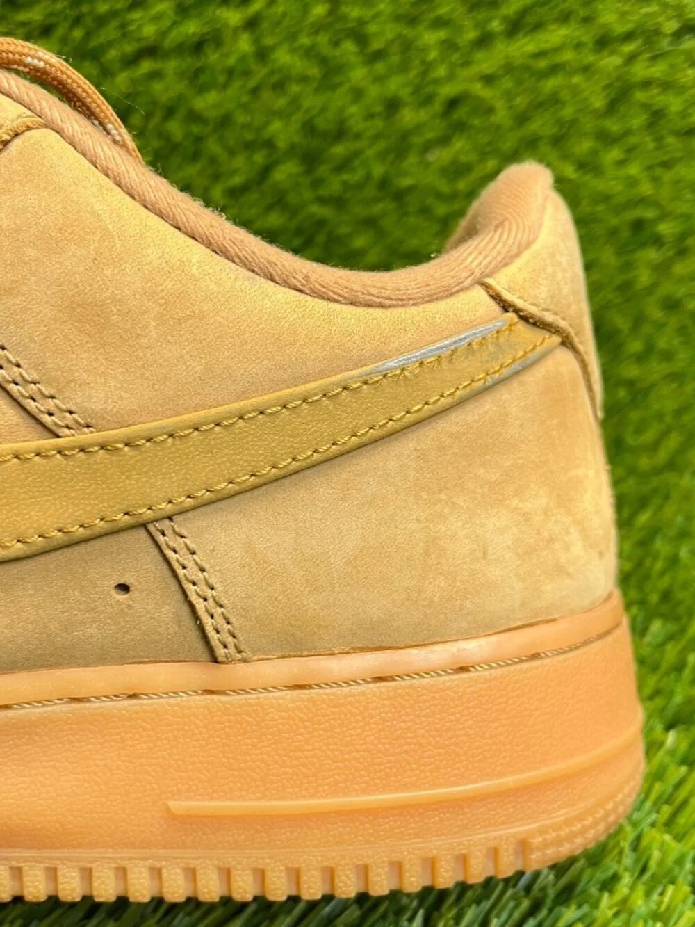 Nike Air Force 1 Low Flax Mens Size 11 Wheat Gum Athletic Leather Shoes Sneakers
